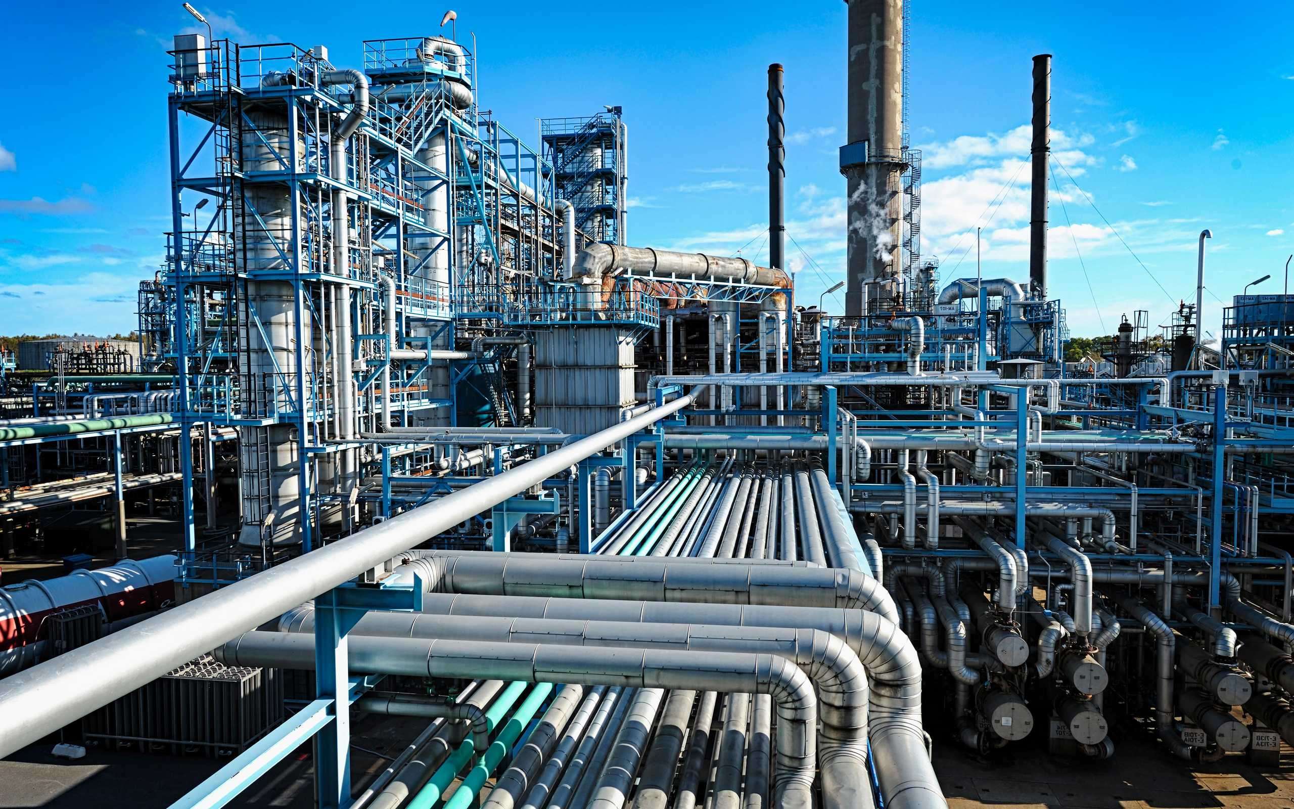 EQZ Oil and Gas Industry Solutions — Asset management and intrusion detection